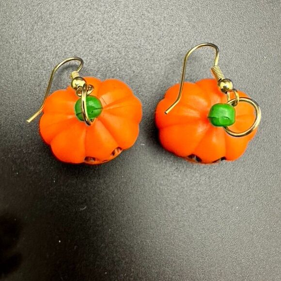Fun Festive Halloween Pumpkin Boo Ghost Earrings & Pin set bundle lot - Picture 7 of 7